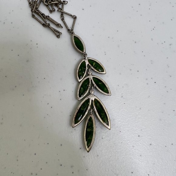 Vida Jewels Green Necklace Leaf Dangle Silver Tone Vintage Chain Tear Drop Used, - Picture 8 of 9